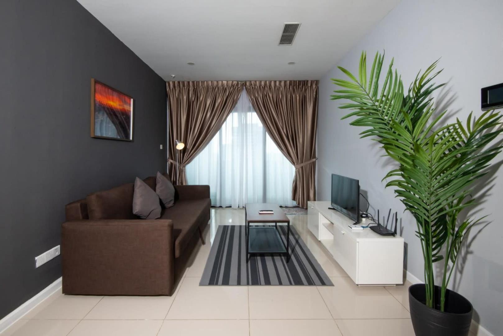Apartemen High Floor Suasana 5 In Jb With Wifi *